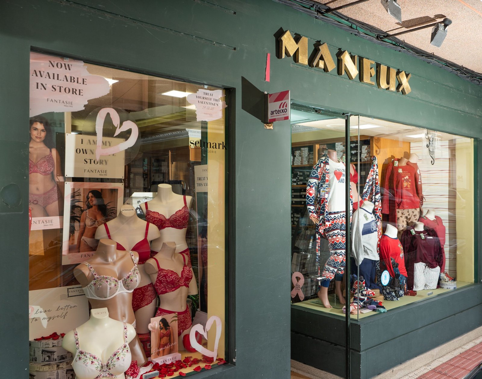 ccaarteixo-lenceria-maneux1