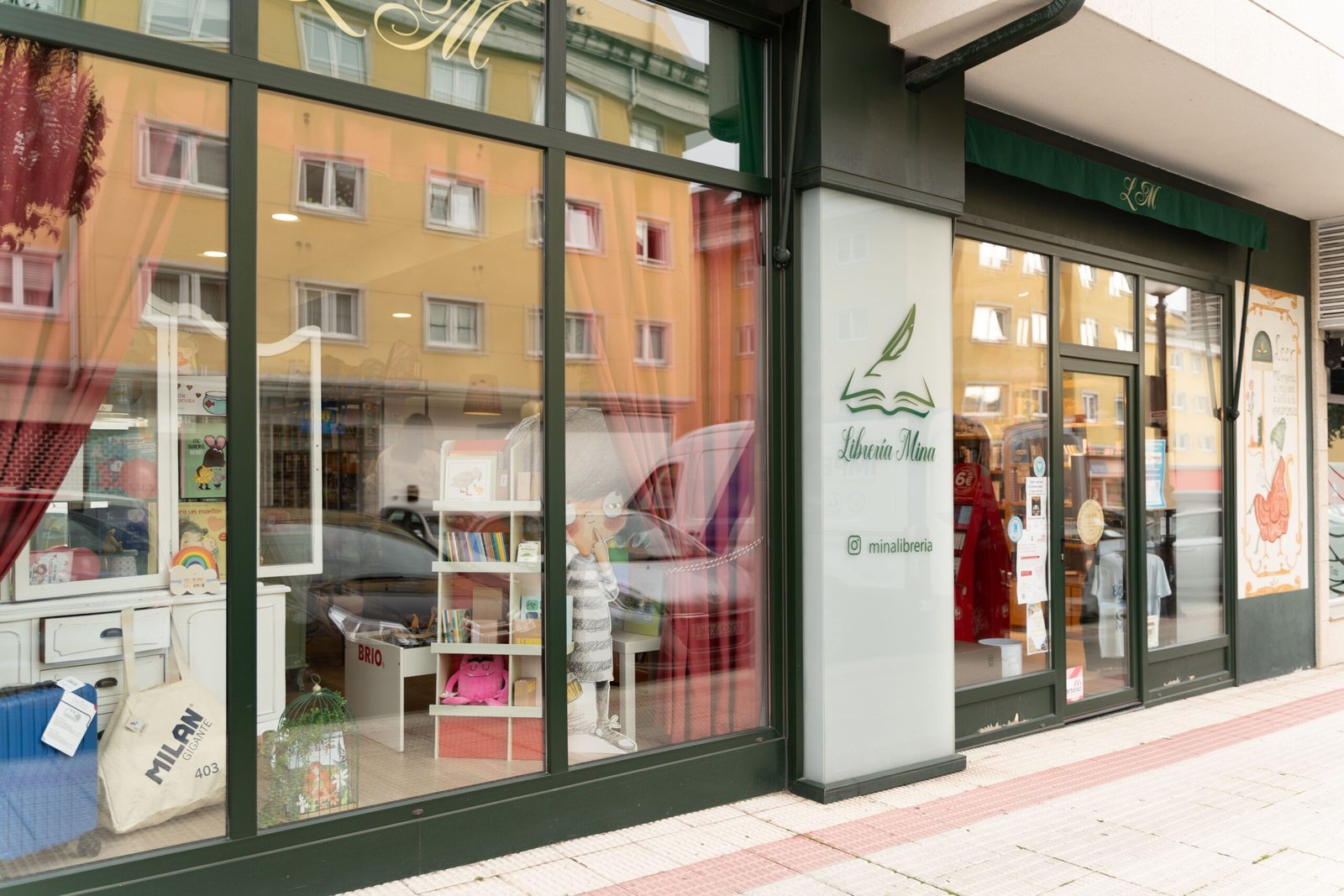 ccaarteixo-libreria-mina1