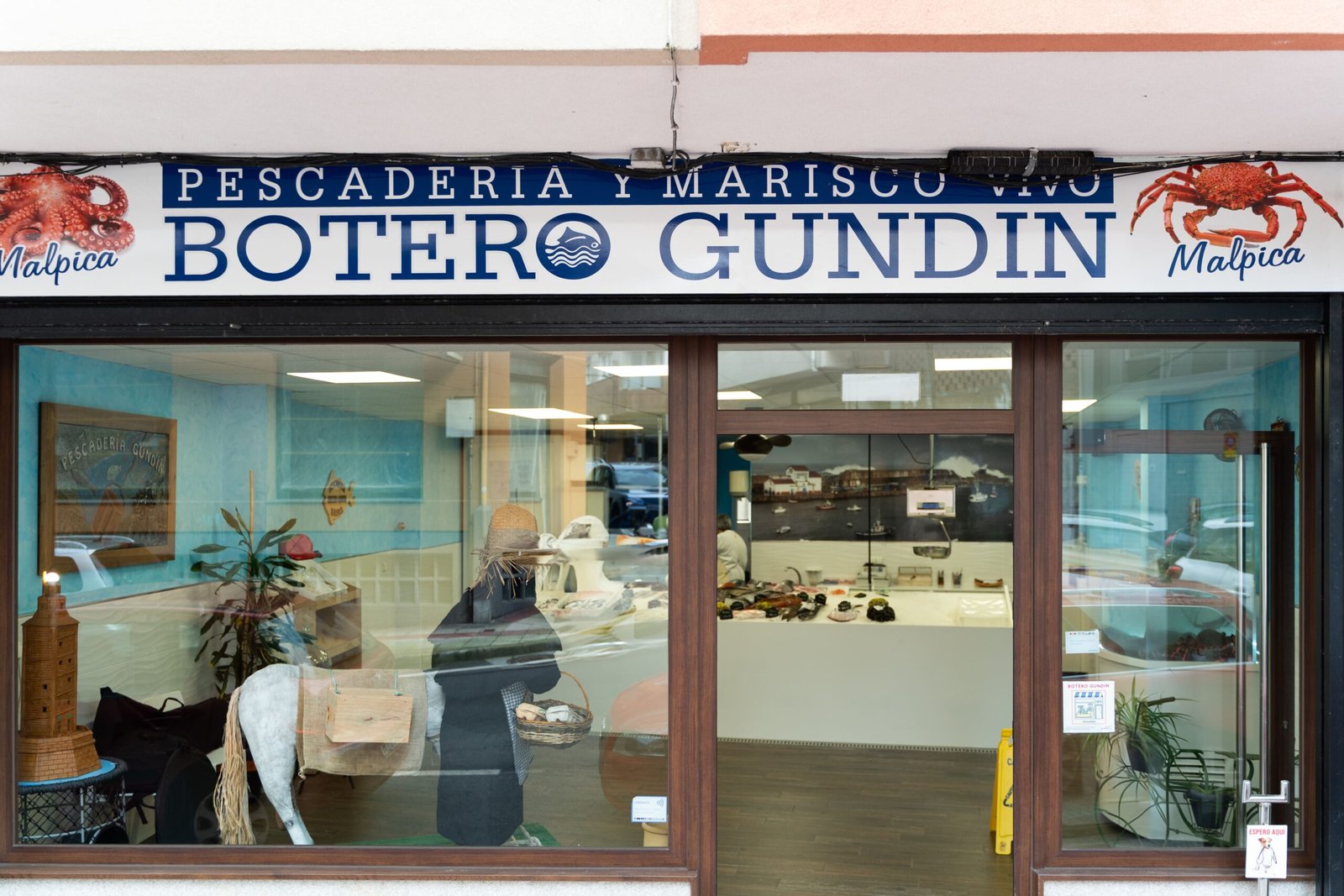 ccaarteixo-pescaderia-botero-gundin1